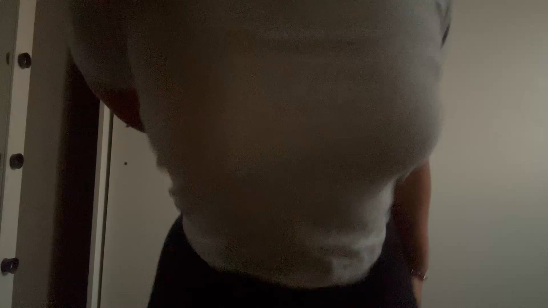 Thick Babe Lifts Her Skirt to Show Her Huge Ass in Pink